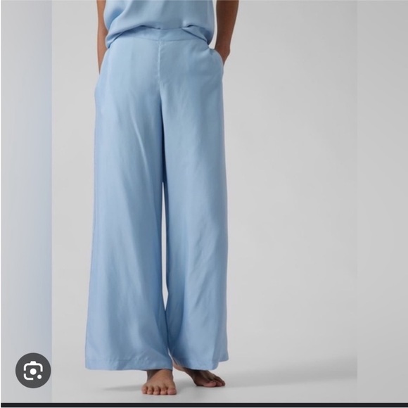 ATHLETA CALM COOL BLUE SATIN PAJAMA PANTS & TANK XS - Picture 2 of 6